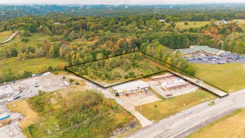 1112 New Highway 52 E, Westmoreland, TN, 37186-5032 | Card Image
