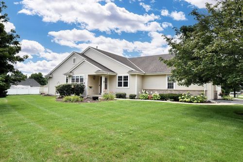 2911 Clear Water Lane, Waukesha, WI, 53189 | Card Image