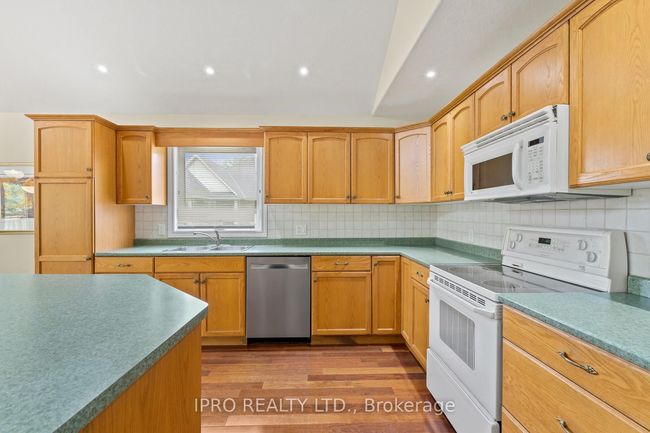 12 - 21 Loretta Dr, Condo with 3 bedrooms, 3 bathrooms and 4 parking in Virgil ON | Image 10