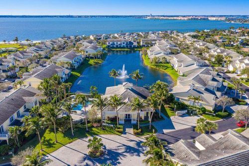 601 Mariner Bay Blvd, Fort Pierce, FL, 34949-3622 | Card Image