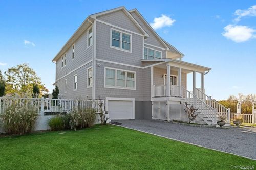 77 Library Ave, Westhampton Beach, NY, 11978-2728 | Card Image