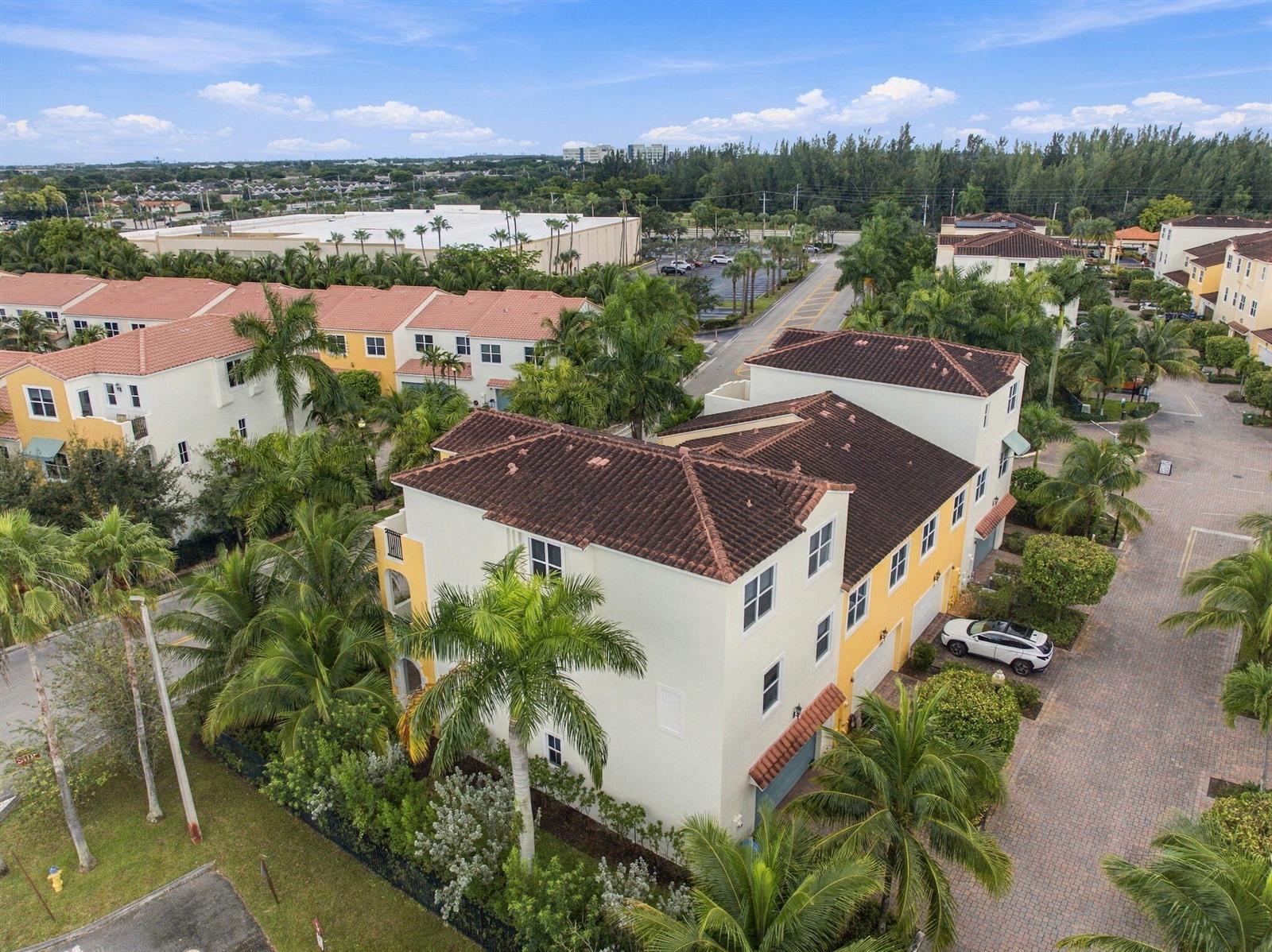 Residential in Pembroke Pines 4