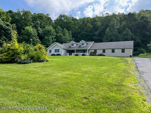 260 Johnson Hill Rd, Carbondale, PA, 18407-7801 | Card Image