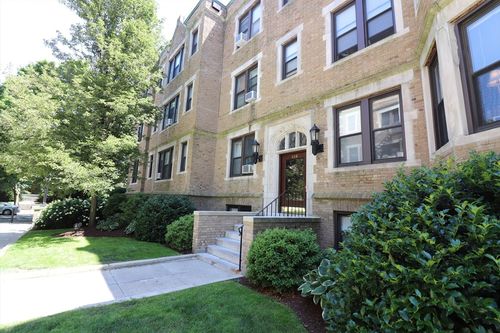 28-126 Babcock St, Brookline, MA, 02446 | Card Image