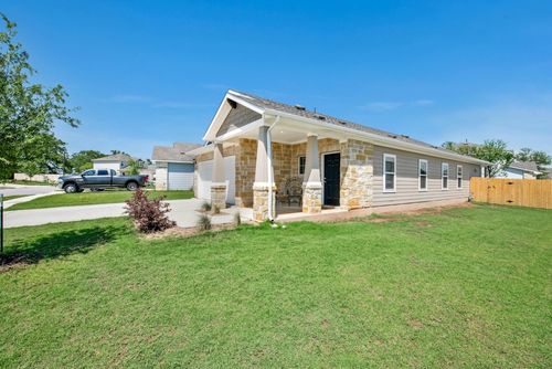 11 Bent Trail Ln, Georgetown, TX, 78628-3194 | Card Image