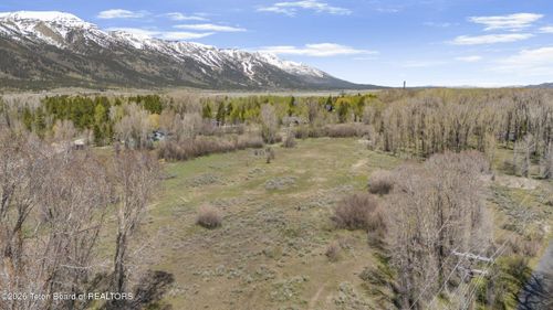 3590 Kennel Ln, Wilson, WY, 83014 | Card Image