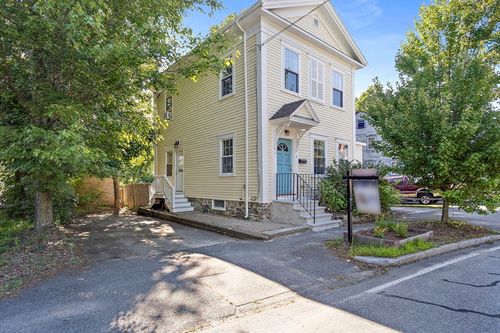 1 Union St, Georgetown, MA, 01833-2027 | Card Image