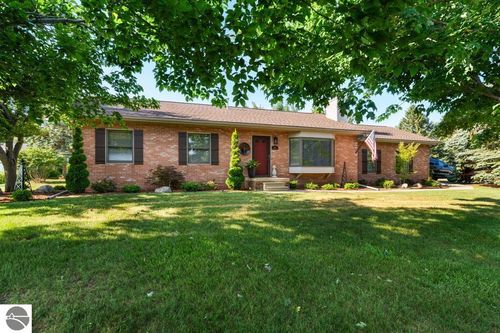 161 Vantage View Drive, Petoskey, MI, 49770 | Card Image