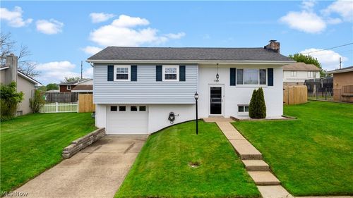 119 Lincoln Pl, Follansbee, WV, 26037-1915 | Card Image