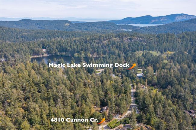 4810 Cannon Cres, House other with 3 bedrooms, 2 bathrooms and 3 parking in Pender Island BC | Image 5