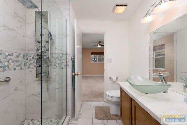 2029 W Michigan Ave., House other with 2 bedrooms, 2 bathrooms and 1 parking in Harlingen TX | Image 11