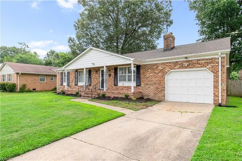 19 Bosch Ln, Newport News, VA, 23606-2608 | Card Image