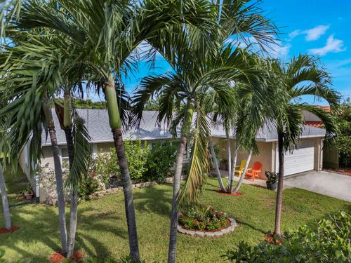 101 N Sequoia Dr, West Palm Beach, FL, 33409-3621 | Card Image