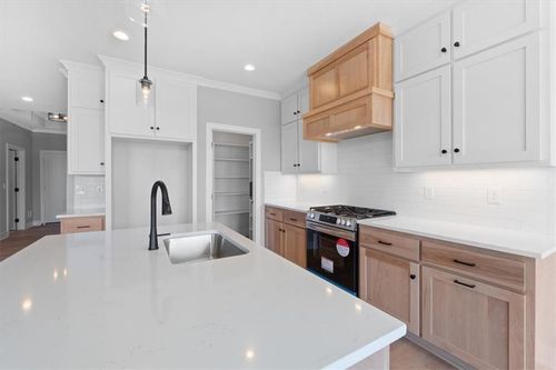25029 W 94th Ter, Lenexa, KS, 66227-7388 | Card Image