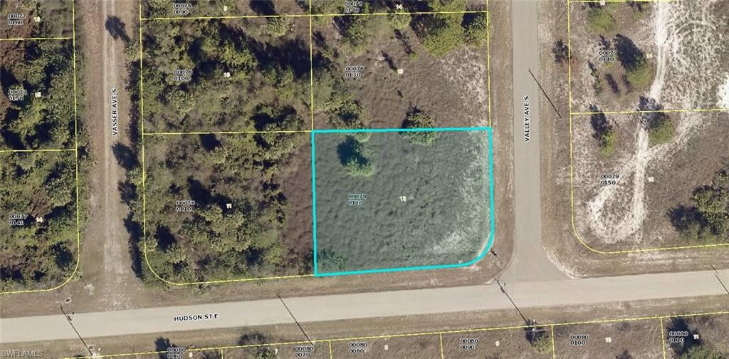 Land in LEHIGH ACRES