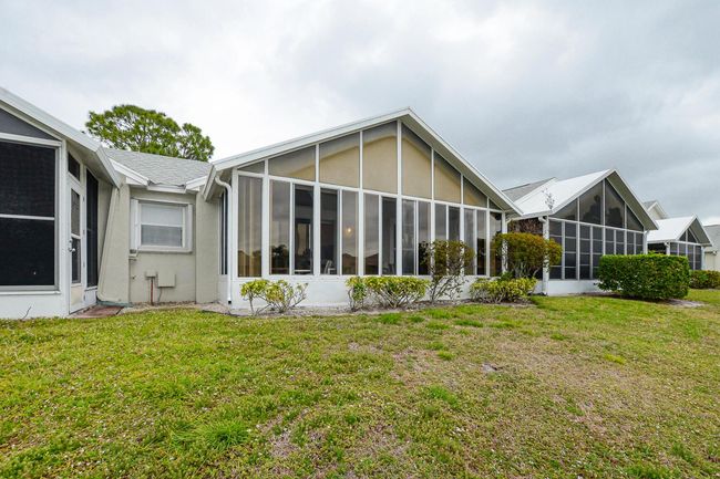 1162 Nw Lombardy Dr, Condo with 2 bedrooms, 2 bathrooms and null parking in Port St Lucie FL | Image 33