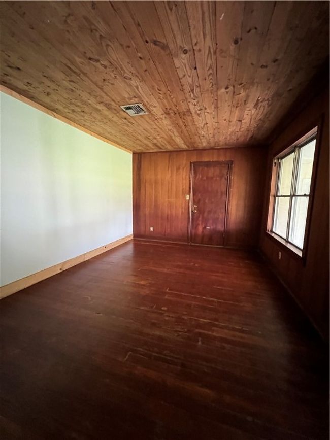203 Dugger St, House other with 4 bedrooms, 3 bathrooms and null parking in Edna TX | Image 20