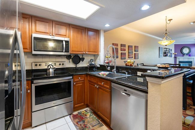 102 Brent Cir, Townhouse with 3 bedrooms, 3 bathrooms and null parking in OLDSMAR FL | Image 14