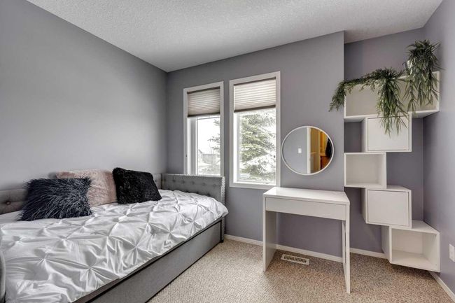 114 Chapalina Close Se, Home with 5 bedrooms, 3 bathrooms and 4 parking in Calgary AB | Image 22