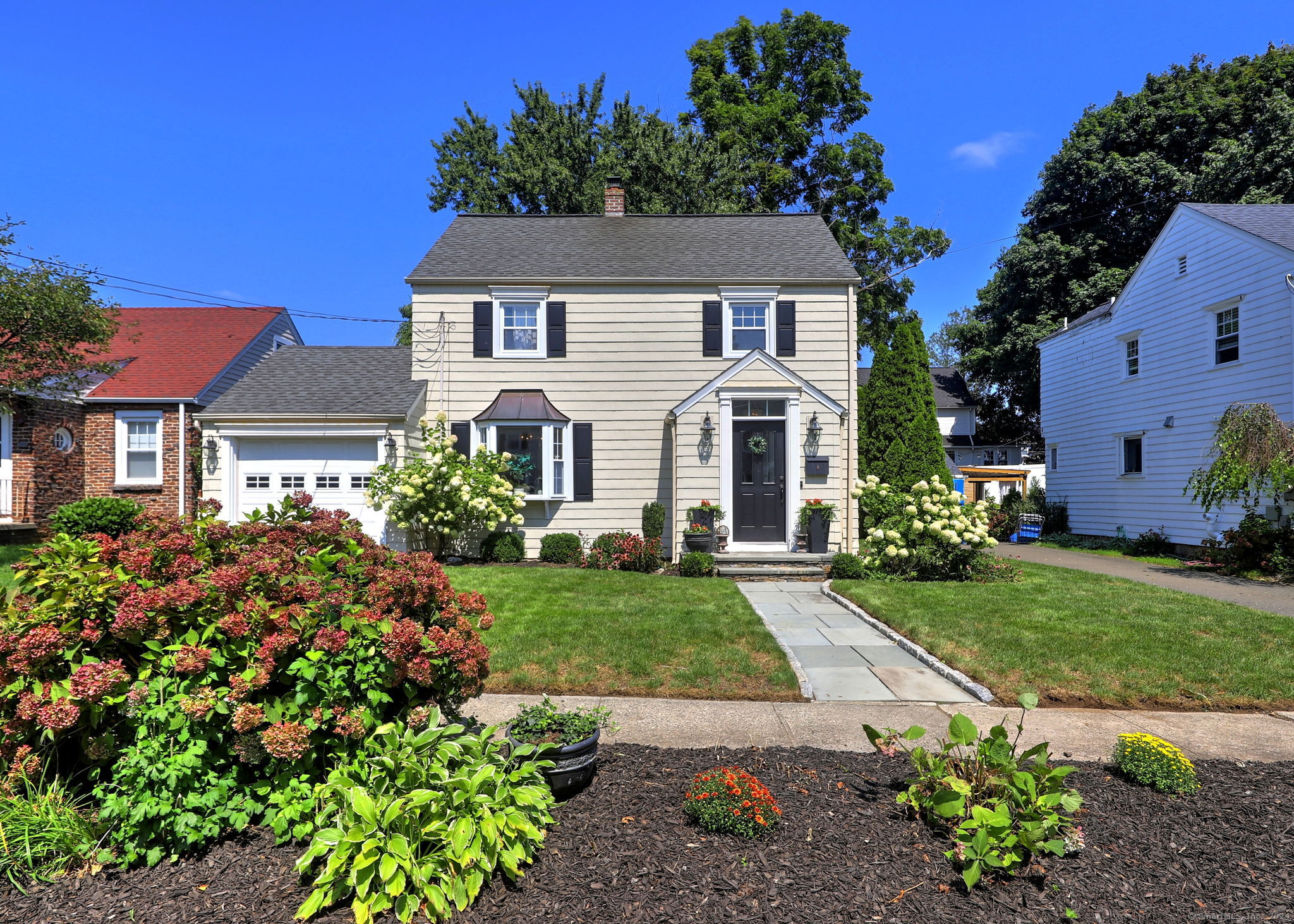 Laughlin Rd, Stratford, CT 06614