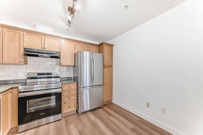212 - 345 Rocky Vista Pk Nw, Condo with 2 bedrooms, 2 bathrooms and 1 parking in Calgary AB | Image 4