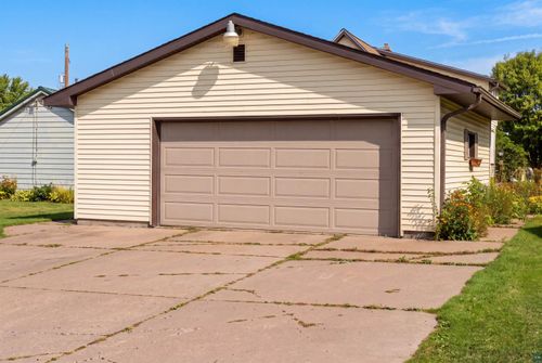 517 17th Ave W, Ashland, WI, 54806 | Card Image