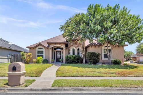 14402 Pentridge Dr, Corpus Christi, TX, 78410-5763 | Card Image