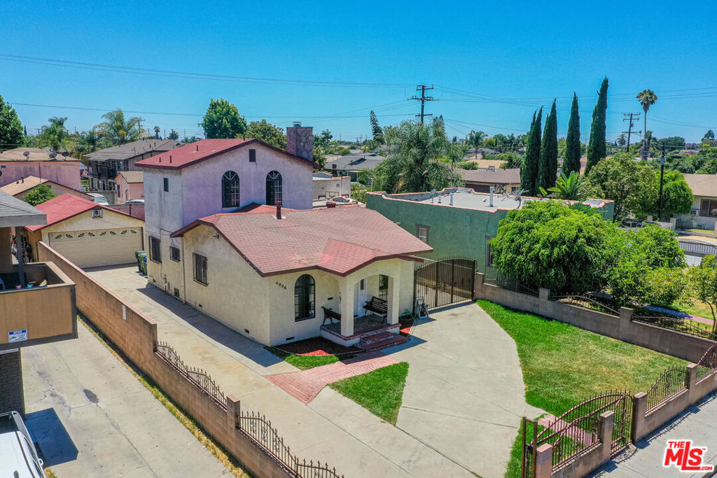 Residential in Maywood 2