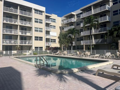 apt-206-2929 S Ocean Blvd, Boca Raton, FL, 33432-8318 | Card Image