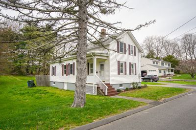 50 West Street, House other with 3 bedrooms, 2 bathrooms and 8 parking in Windsor Locks CT | Image 2