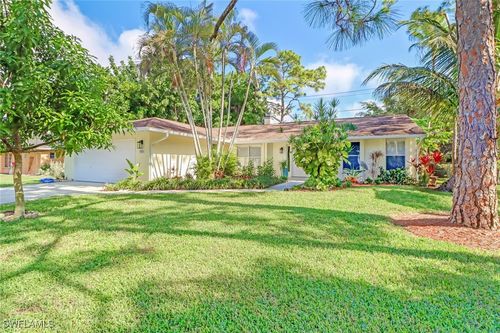 110 Palm River Blvd, NAPLES, FL, 34110-5706 | Card Image