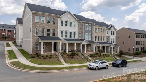 10-13924 Winmau Ln, Huntersville, NC, 28078-5543 | Card Image