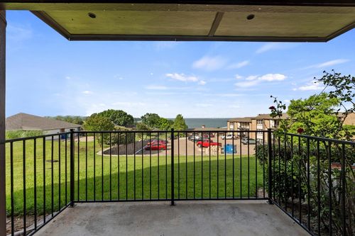 154 Henry M Chandler Dr, Rockwall, TX, 75032-2419 | Card Image