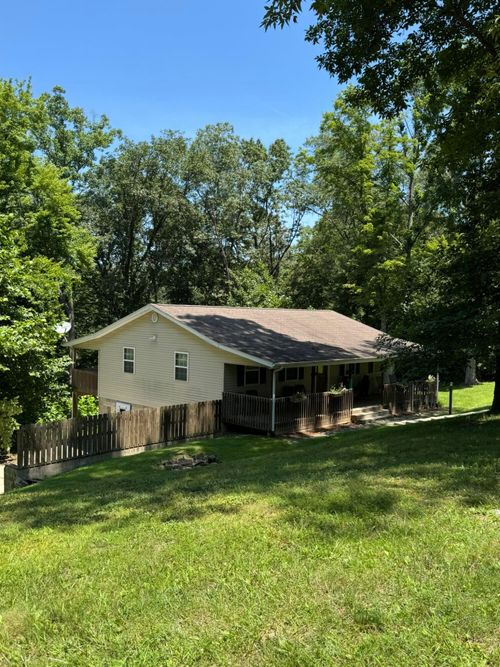 34534 Hunters Ridge Dr W, Logan, OH, 43138-8003 | Card Image