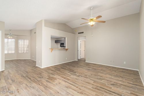 6328 W Golden Ln, Glendale, AZ, 85302-4432 | Card Image
