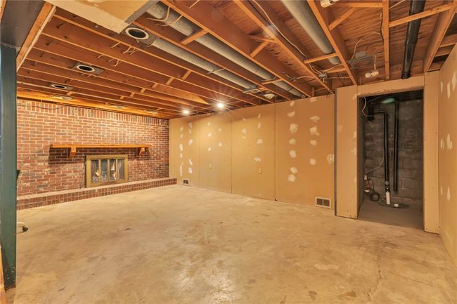119 Chambers Dr, House other with 2 bedrooms, 2 bathrooms and 2 parking in Monaca PA | Image 18