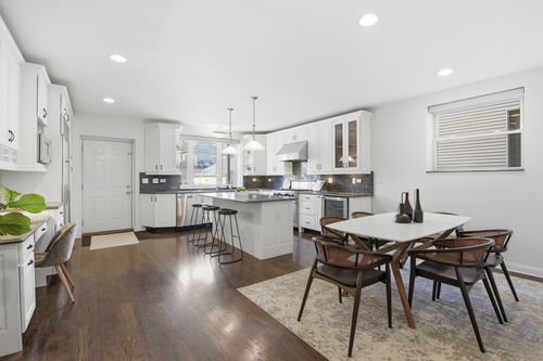 apt-1n-1624 Campbell Ave, Chicago, IL, 60647-5828 | Card Image