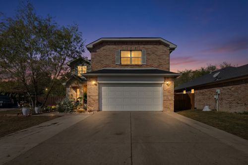 2549 Spring Creek Dr, Balch Springs, TX, 75180-1261 | Card Image