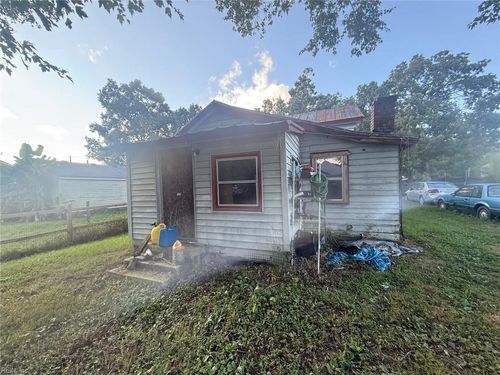 2732 Rolfe Hwy, Dendron, VA, 23839-2524 | Card Image