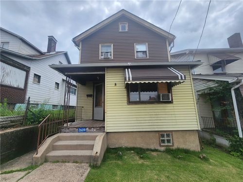 2609 Cleveland St, Mckeesport, PA, 15132-5724 | Card Image