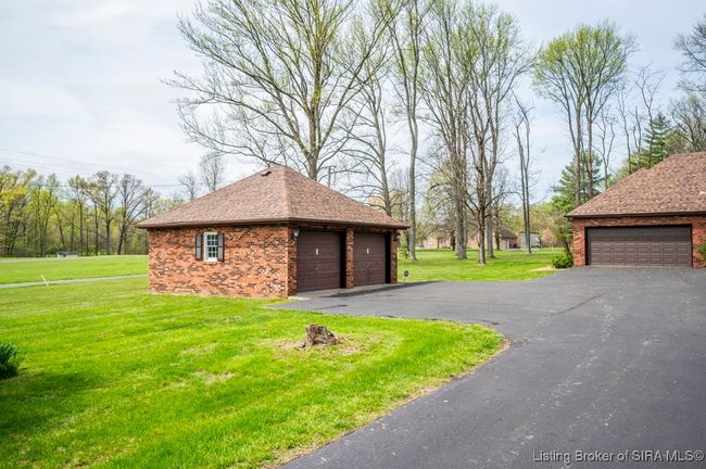 730 S Gardner St, Home with 3 bedrooms, 2 bathrooms and null parking in Scottsburg IN | Image 55