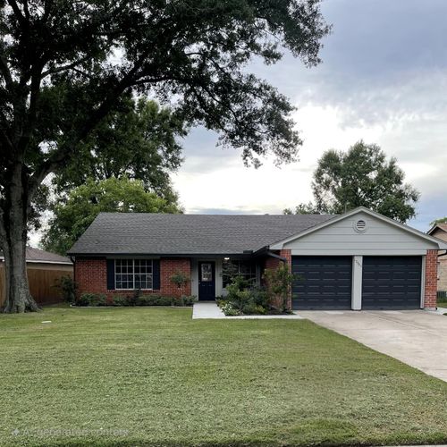 17551 S Compass Rose Cir, Crosby, TX, 77532-4210 | Card Image