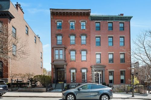 5-2 Monument Sq, Boston, MA, 02129-3461 | Card Image