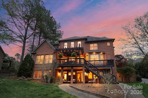 8915 Linden Grove Ct, Sherrills Ford, NC, 28673-3007 | Card Image