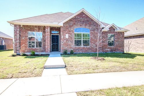 2038 Dyer St, Lancaster, TX, 75146-7226 | Card Image