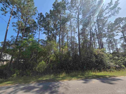 8105 Miranda St, Navarre, FL, 32566-9270 | Card Image