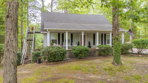 95 Lakeway Ln, Savannah, TN, 38372-7953 | Card Image