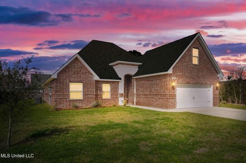 10485 E Landon Green Cir, Gulfport, MS, 39503-4985 | Card Image