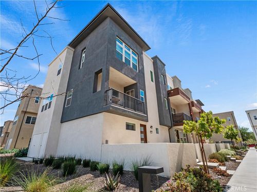 27013 Hummingbird Ln, Valencia, CA, 91381-2182 | Card Image