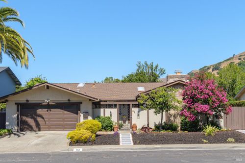 92 Upper Oak Dr, San Rafael, CA, 94903-1732 | Card Image